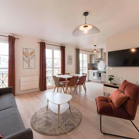 Royal Appartement Disneyland Bmyguest Serris Exterior foto
